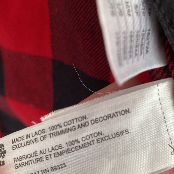 XS Iconic Roots flannel button down top - Picture 4 of 4